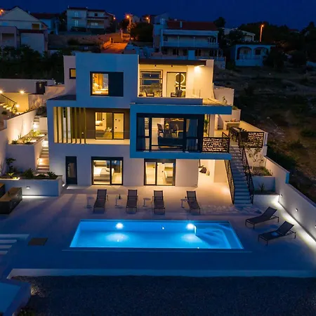 B * Novigrad (Dalmatia)