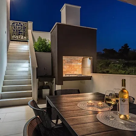 Villa B Novigrad (Dalmatia)