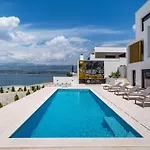 B Villa